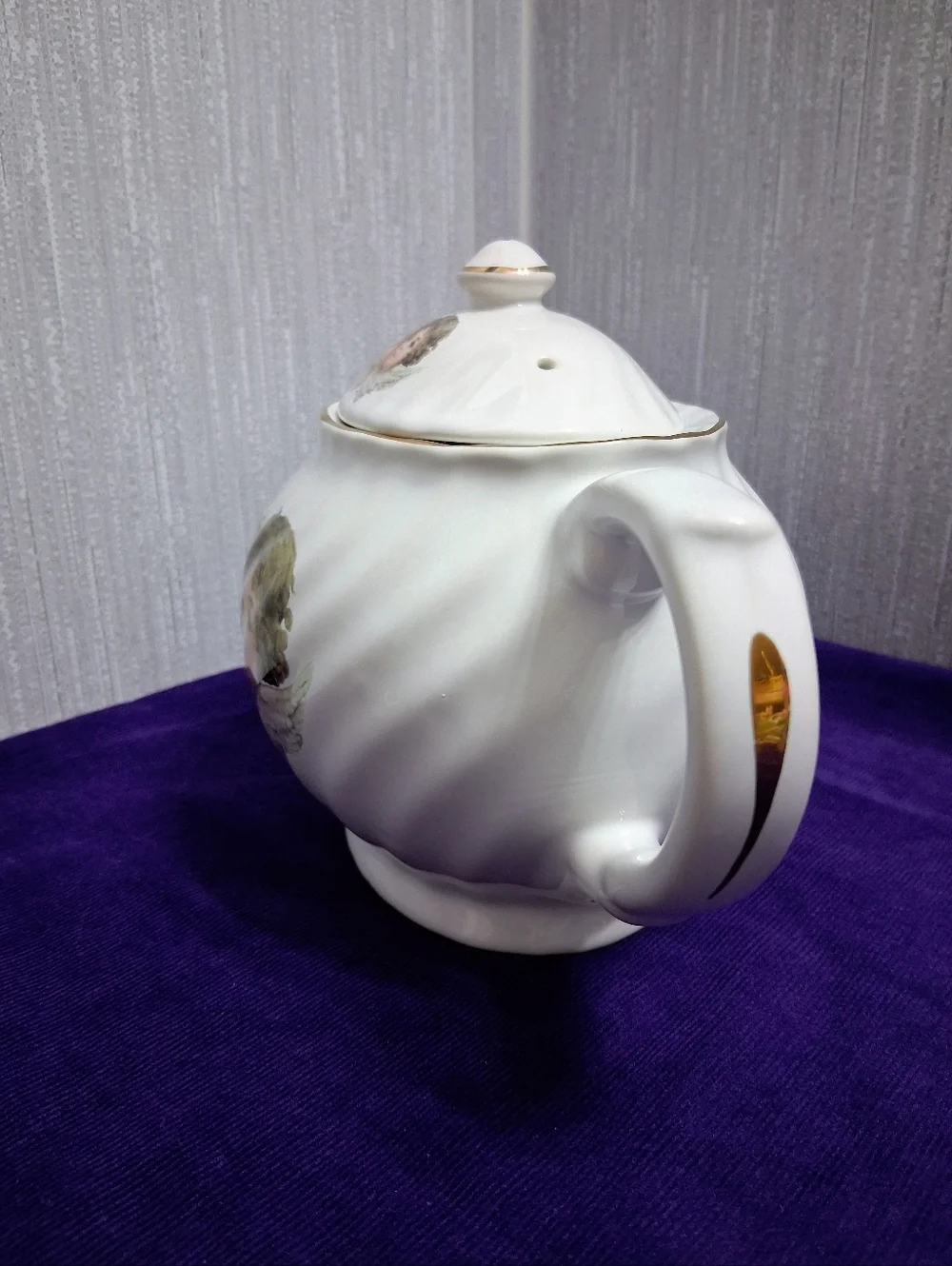 Vintage Staffordshire Cherub Angels English Teapot Fine China Gold Trim